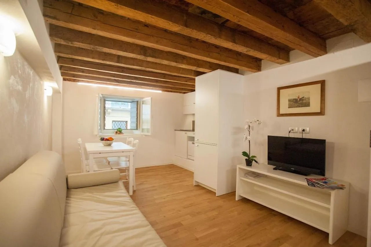 Appartement Italianflat - Palazzo Rizzardi à Vérone Italie